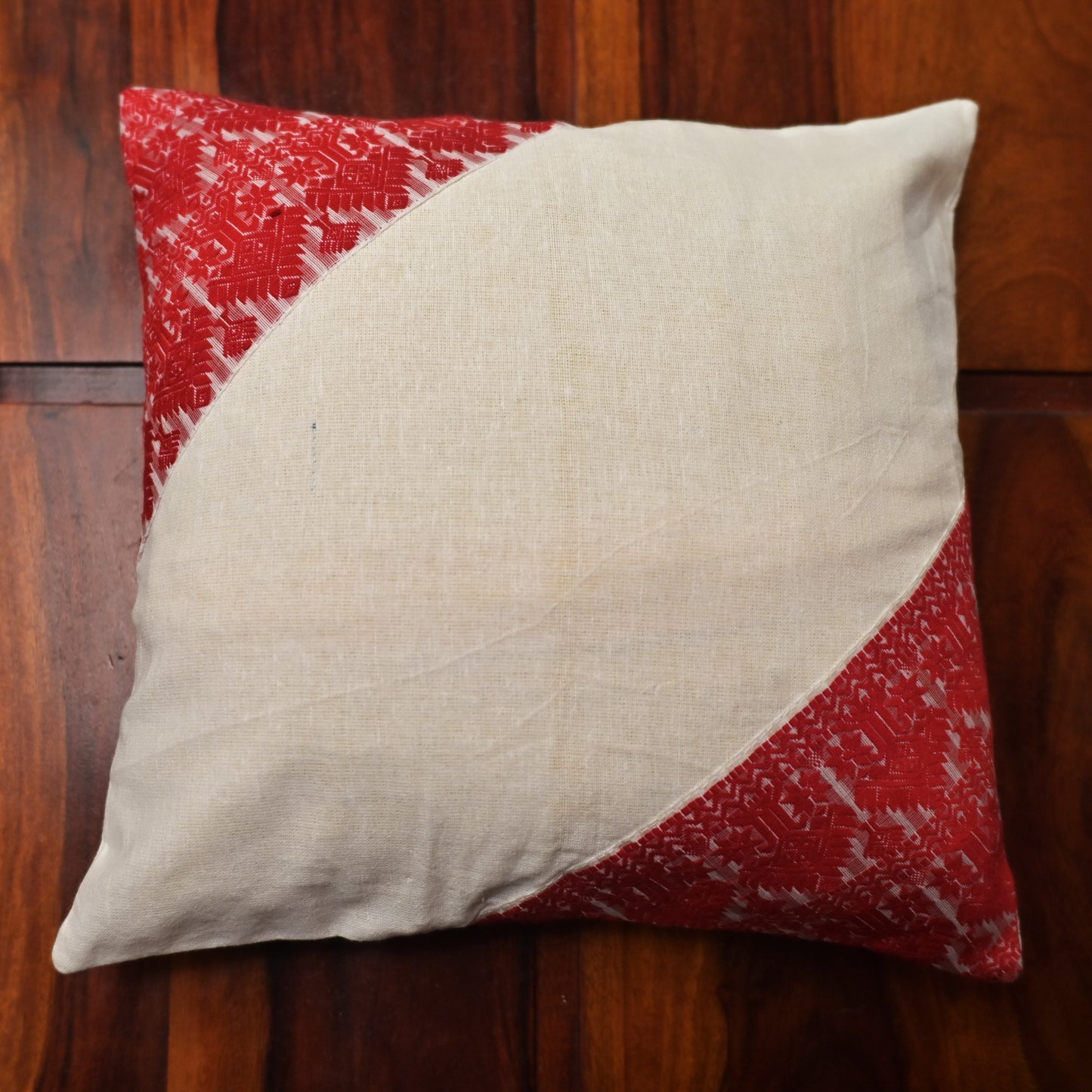 White & Red Cushion Cover Set with Runner