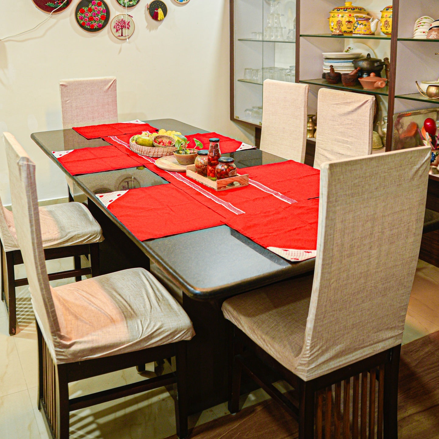 Red Dinning Set